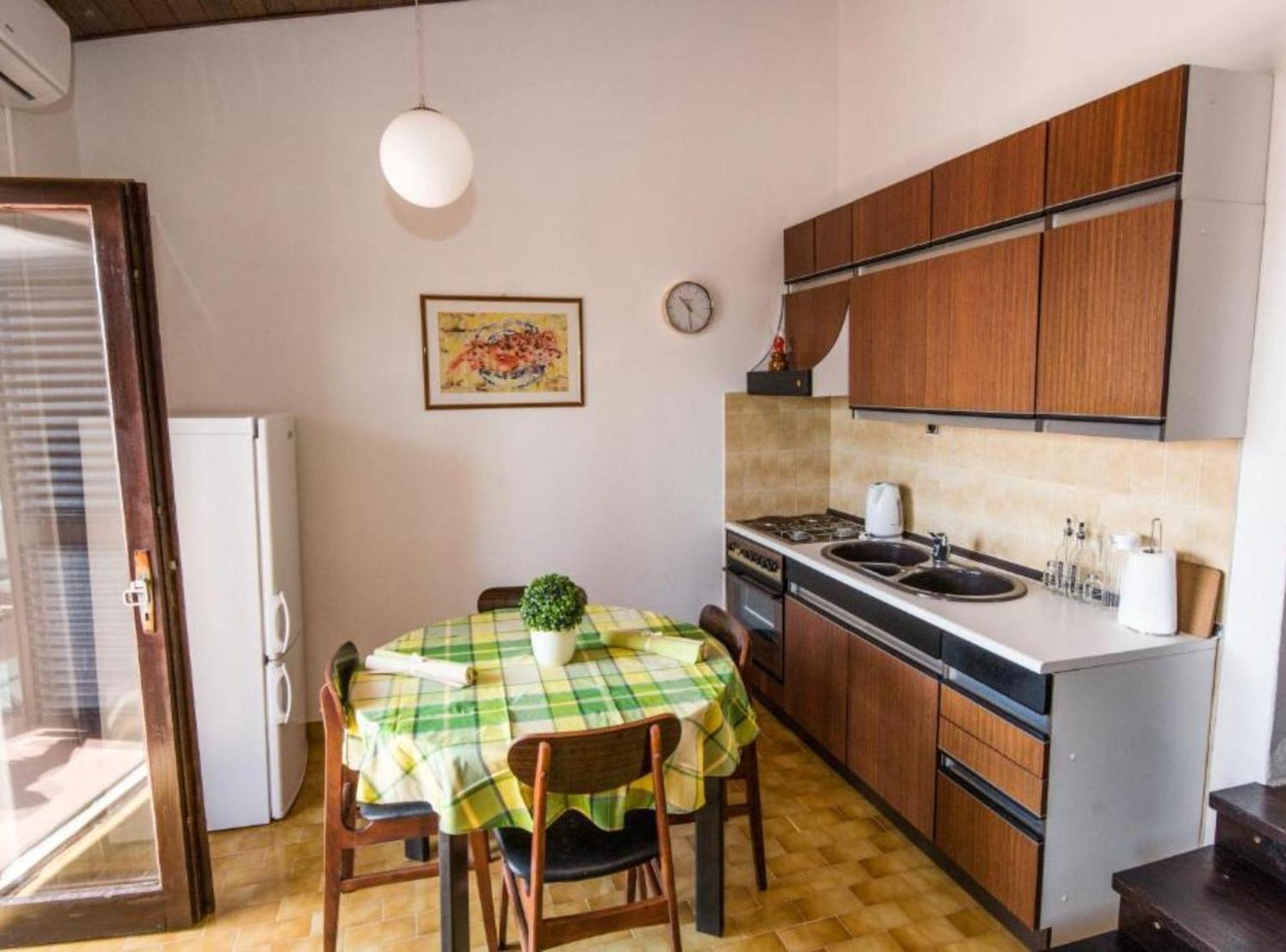 Apartment Darmy Трогир Екстериор снимка