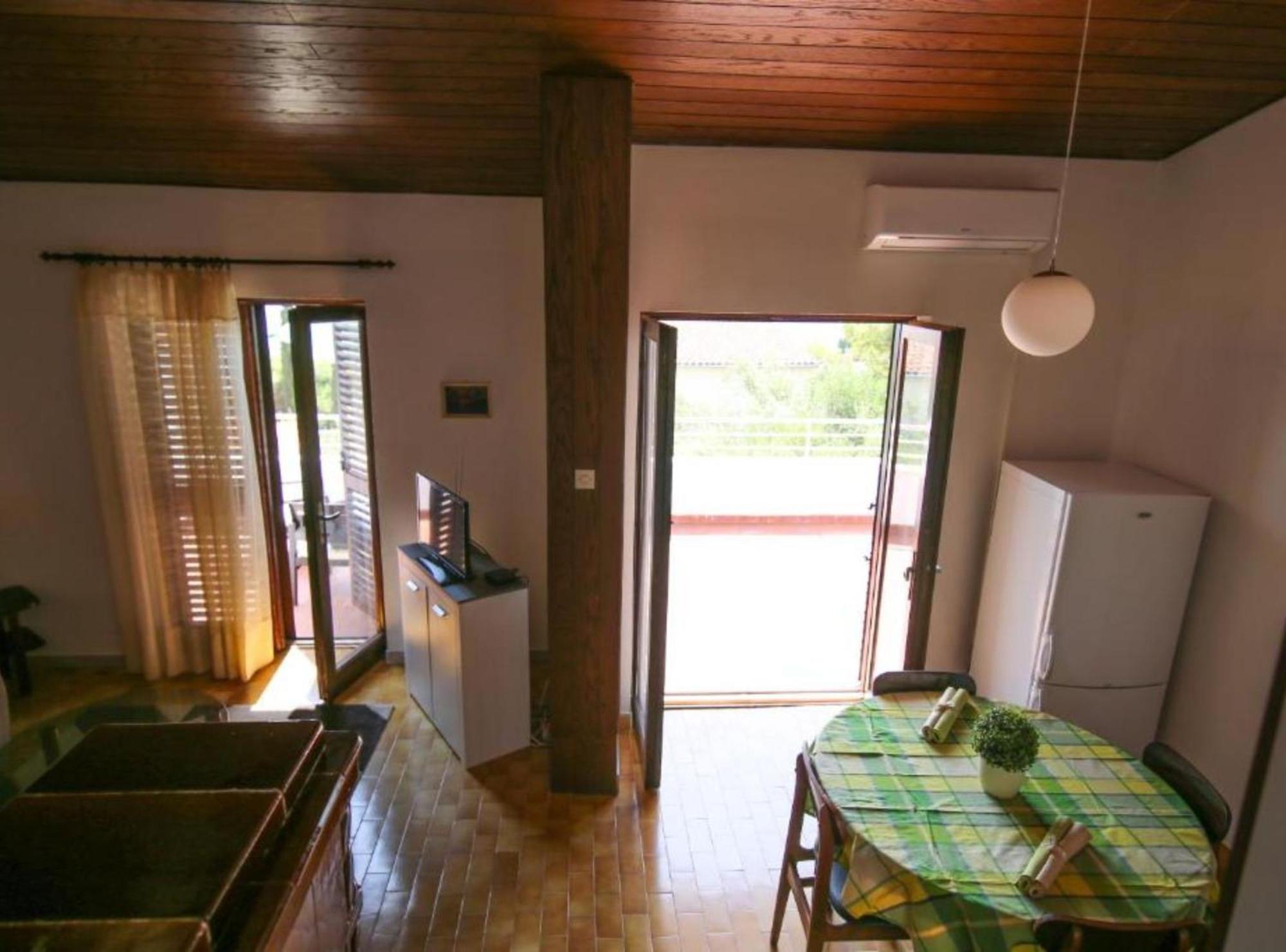 Apartment Darmy Трогир Екстериор снимка