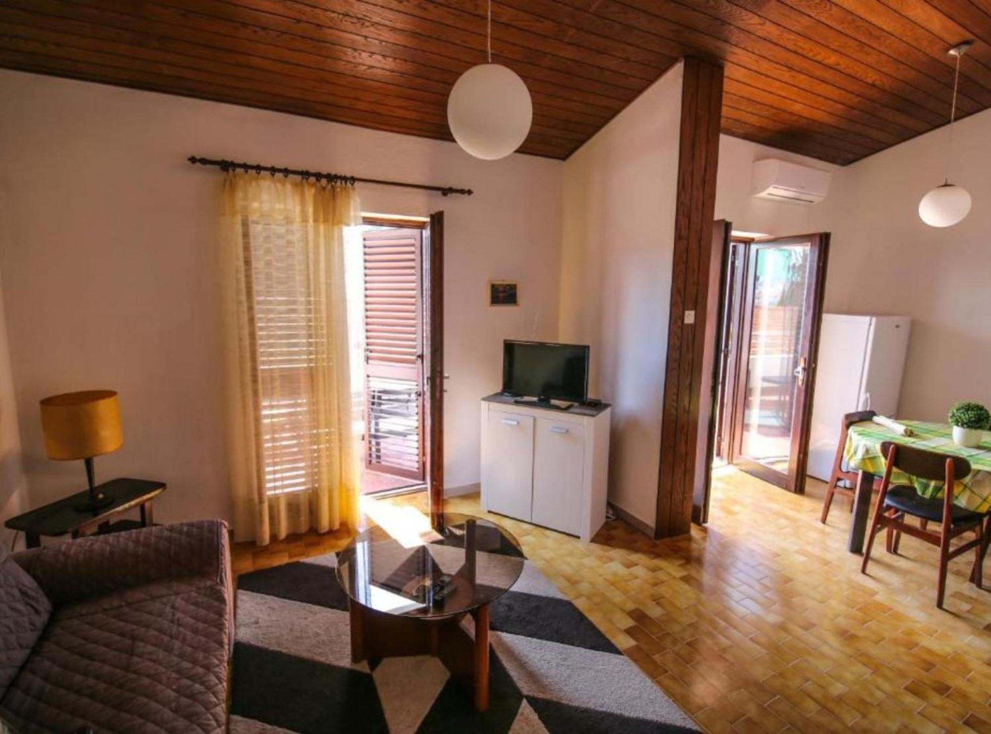 Apartment Darmy Трогир Екстериор снимка